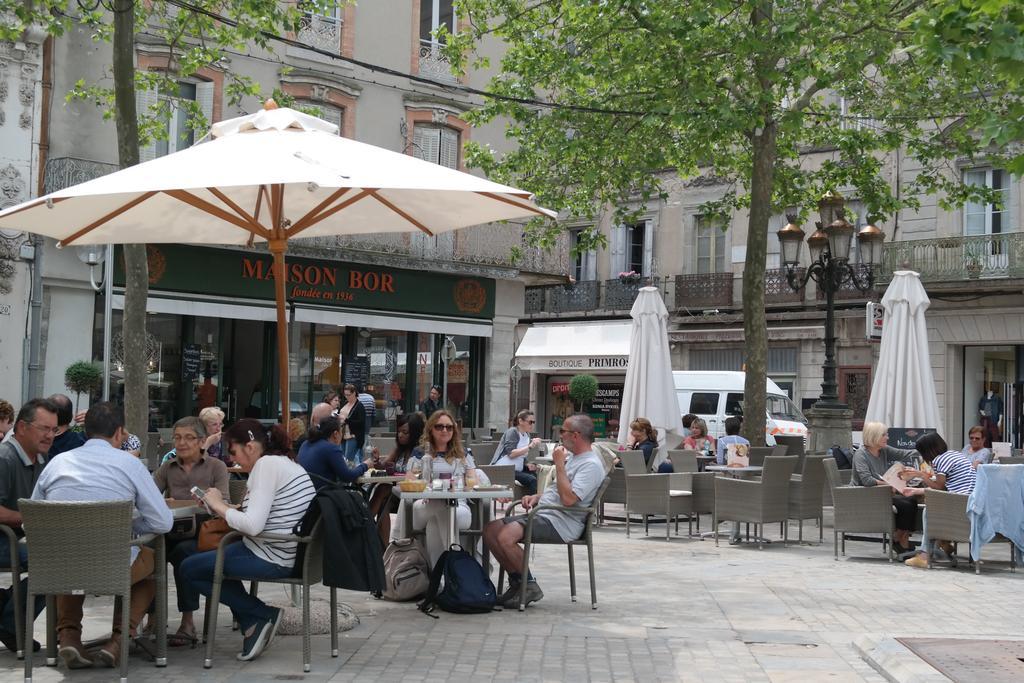 Penthouse Apartment Overlooking Place Carnot Carcassonne Exterior foto