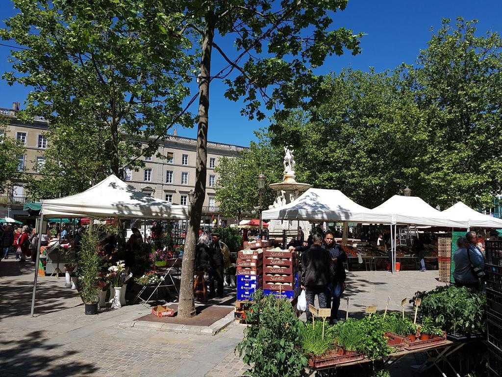 Penthouse Apartment Overlooking Place Carnot Carcassonne Exterior foto